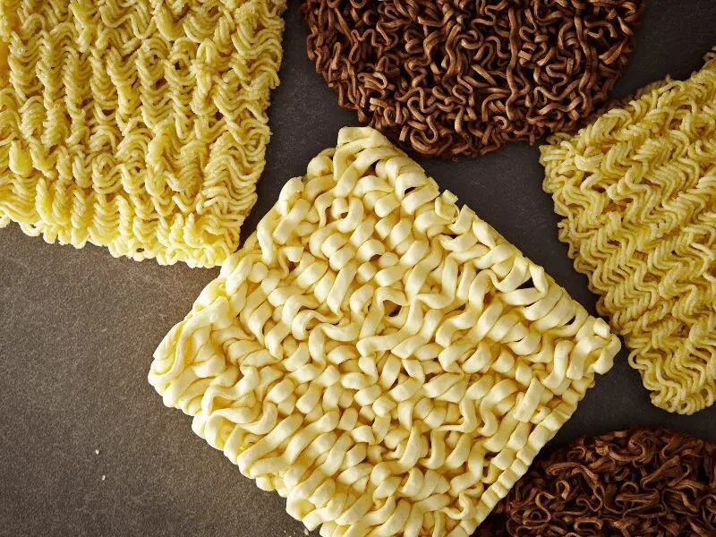 Multiple bundled dried noodles