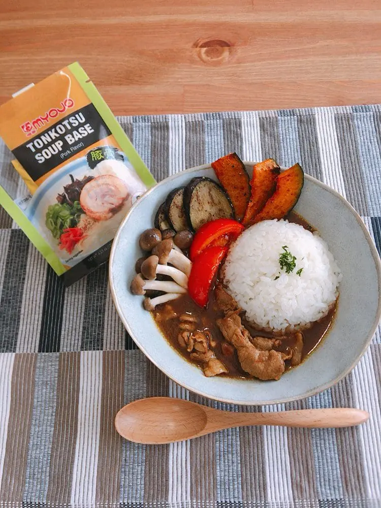 Pork Curry made with Tonkotsu Soup Base Packet