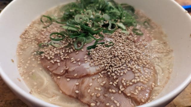Ramen noodles with sesame seeds as toppings