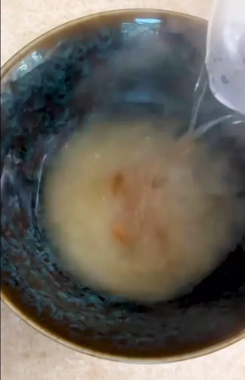 Cooking Premium Seafood Tonkotsu Ramen soup